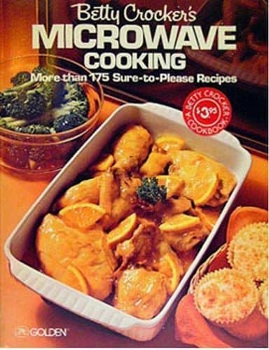Book cover for Betty Crocker's Microwave cooking by Crocker, Betty
