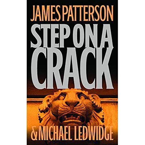 Book cover for Step on a Crack (Michael Bennett) by Patterson, James