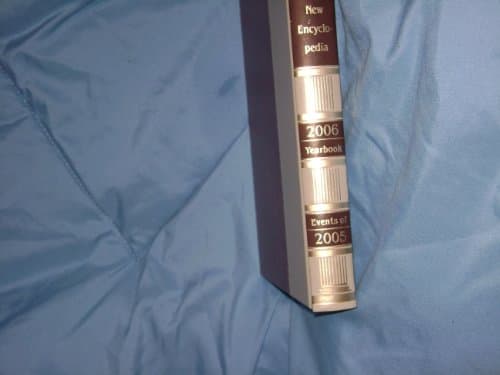 Book cover for 2006 Funk & Wagnalls New Encyclopdia (A Review of the Events of 2005) by unknown author