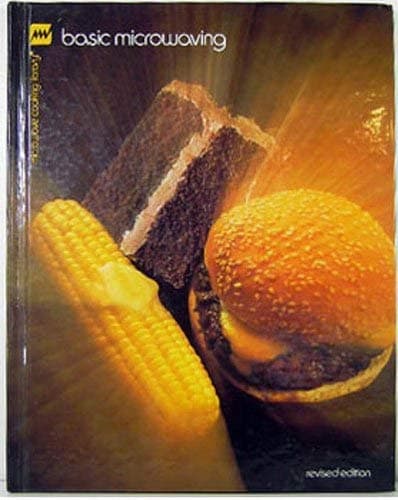 Book cover for Basic Microwaving by Methven, Barbara