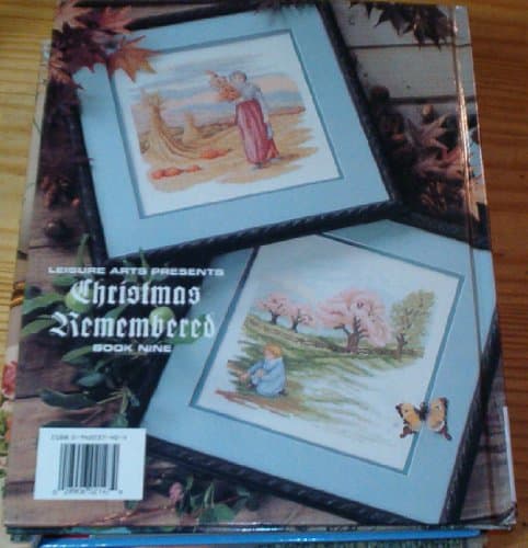 Book cover for Seasons Remembered (Leisure Arts Presents Christmas Remembered, Bk. 9) by Childs, Anne Van Wagner