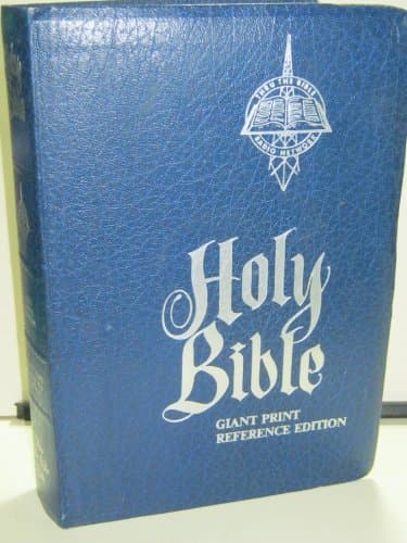 Holy Bible Old and New Testaments, King James Version, Giant Print Reference Edition