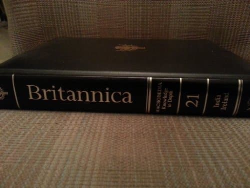 Book cover for 21 - New Encyclopaedia Britannica Macropaedia Knowledge in Depth Volume 21 (Fifteenth (15th) Edition, 1986)(encyclopedia / Macropedia): India Ireland by Britannica