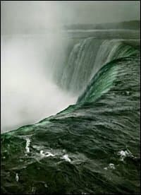 Book cover for Pilgrimage by Annie Leibovitz (2011-10-07) by Annie Leibovitz